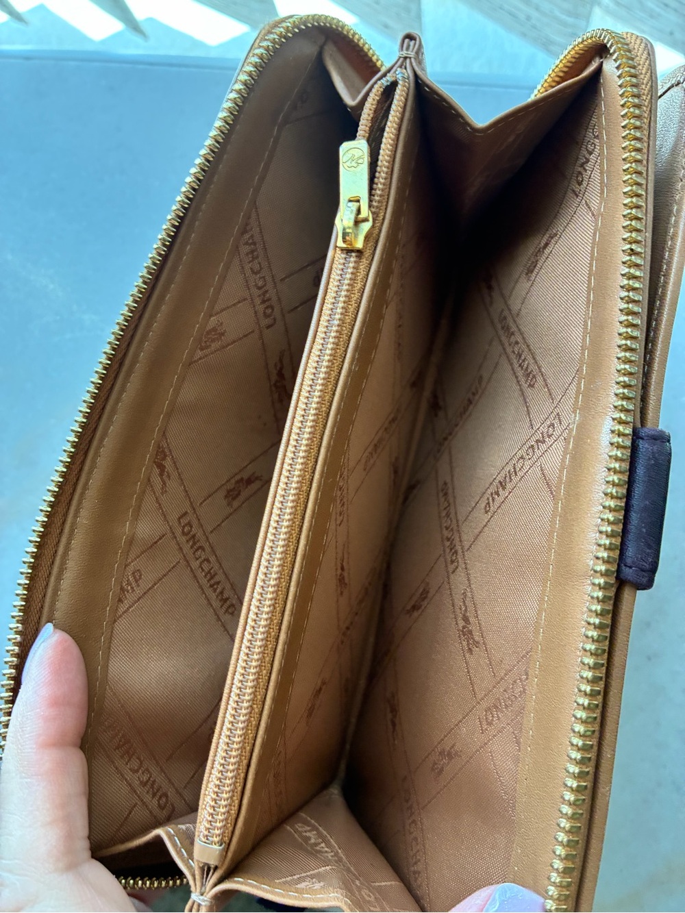 Longchamp Two-Tone Tan and Dark Brown Leather Zip Wallet - Picture 4 of 5